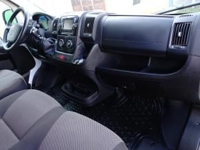 Peugeot Boxer  2.2 BlueHDi . 