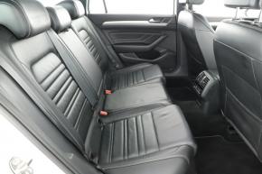 Volkswagen Passat  2.0 TDI R-Line 