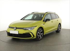 Volkswagen Golf  1.5 eTSI R-Line 