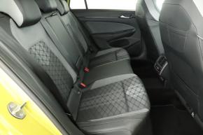 Volkswagen Golf  1.5 eTSI R-Line 