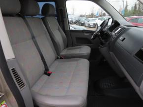 Volkswagen Transporter  2.5 TDI 