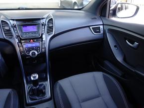 Hyundai i30  1.6 GDI 