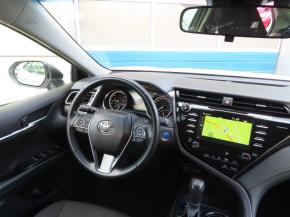 Toyota Camry  2.5 Hybrid 