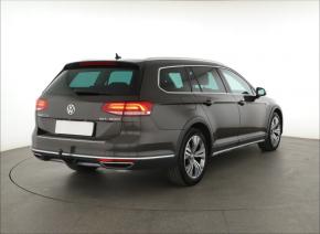 Volkswagen Passat  2.0 TDI Alltrack 