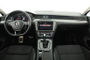 Volkswagen Passat  2.0 TDI Alltrack 