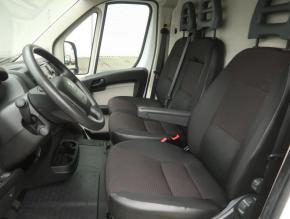 Peugeot Boxer  2.0 BlueHDi 