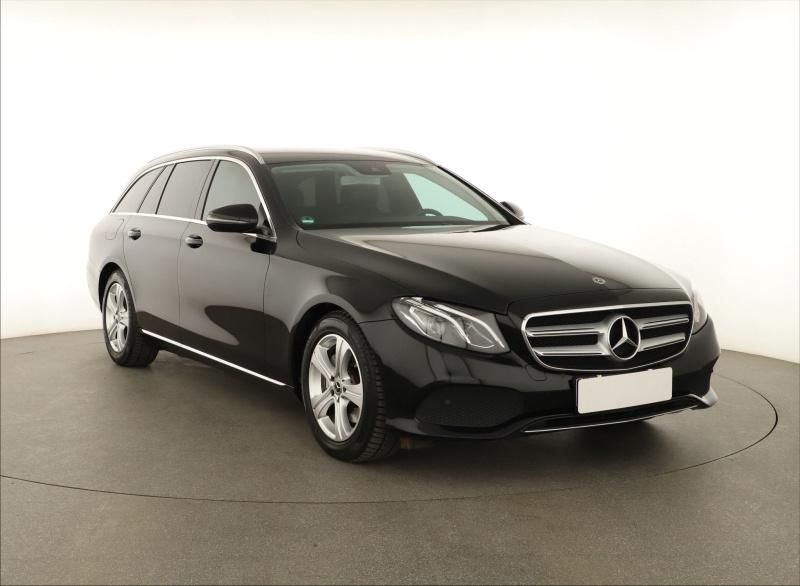 Mercedes-Benz E  E 220 d 4MATIC