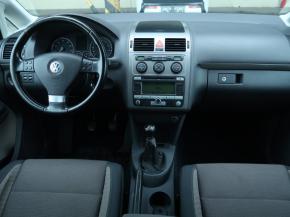 Volkswagen Touran  1.4 TSI Cross 