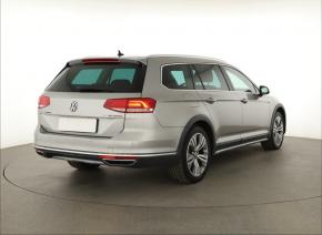 Volkswagen Passat  2.0 TDI Alltrack 