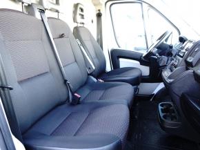 Peugeot Boxer  2.0 BlueHDi . 