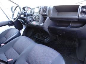 Peugeot Boxer  2.0 BlueHDi . 