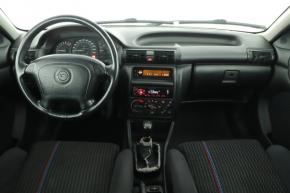 Opel Astra  2.0 GSI 16V 