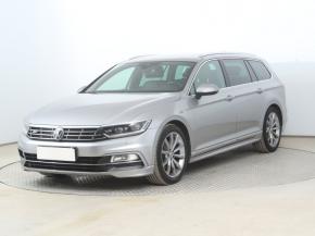 Volkswagen Passat  1.5 TSI R-Line 