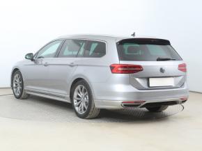 Volkswagen Passat  1.5 TSI R-Line 