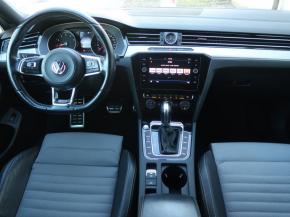 Volkswagen Passat  1.5 TSI R-Line 