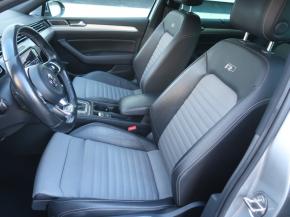 Volkswagen Passat  1.5 TSI R-Line 