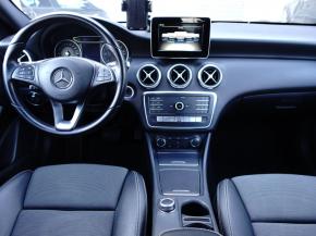 Mercedes-Benz A  A 180d 