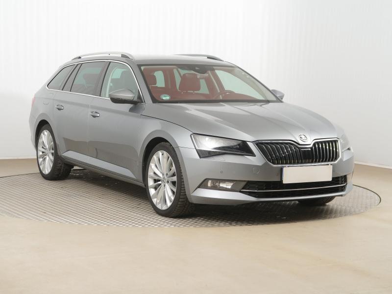 Škoda Superb  2.0 TDI Style Plus