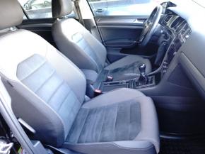 Volkswagen Golf  1.0 TSI Highline 