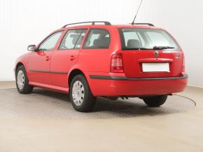 Škoda Octavia  1.6 Tour 