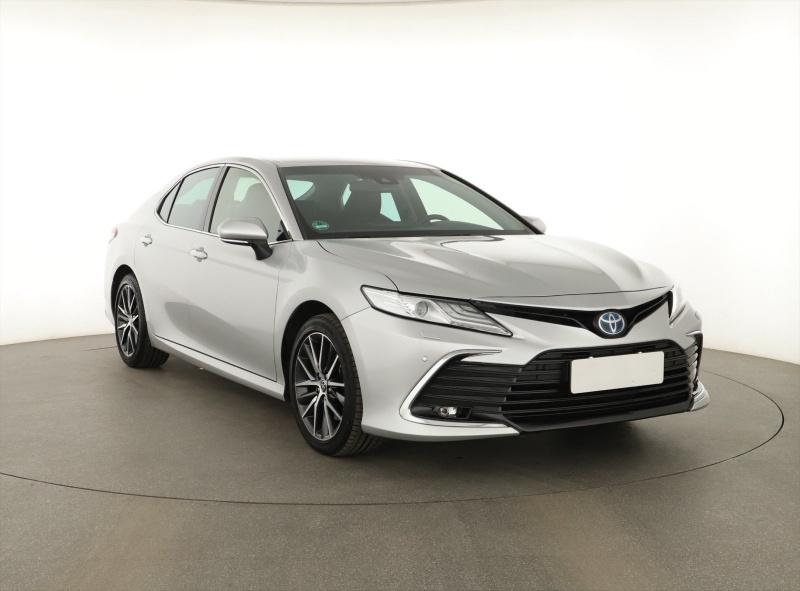 Toyota Camry  2.5 Hybrid