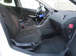 Peugeot 308  1.6 e-HDi 