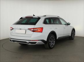 Škoda Superb  2.0 TDI Scout 