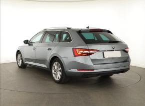 Škoda Superb  2.0 TDI Style 