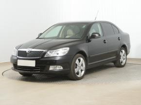 Škoda Octavia  1.8 TSI Elegance 