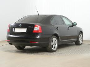 Škoda Octavia  1.8 TSI Elegance 