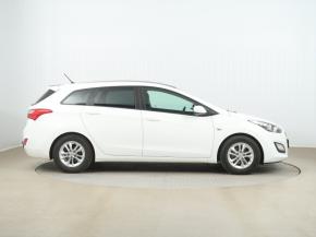 Hyundai i30  1.6 MPI 