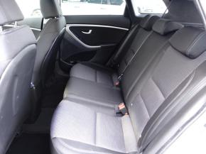 Hyundai i30  1.6 MPI 