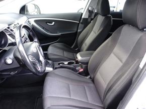 Hyundai i30  1.6 MPI 