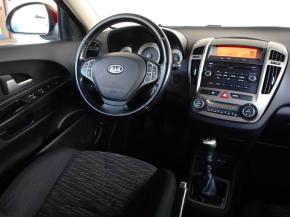 Kia Ceed  1.4 CVVT 