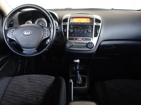 Kia Ceed  1.4 CVVT 