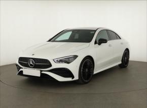 Mercedes-Benz CLA  220 4MATIC AMG Paket 