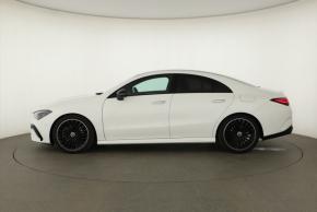 Mercedes-Benz CLA  220 4MATIC AMG Paket 