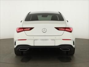 Mercedes-Benz CLA  220 4MATIC AMG Paket 