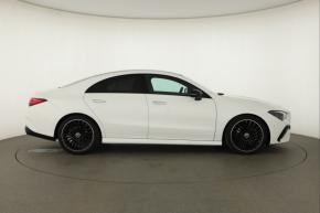 Mercedes-Benz CLA  220 4MATIC AMG Paket 