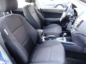 Hyundai i30  1.6 CVVT 