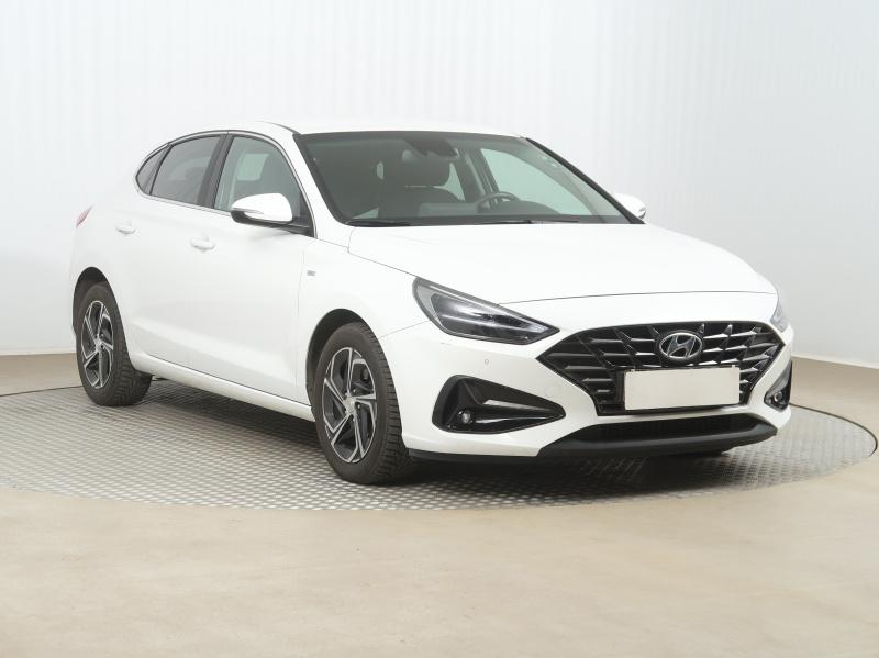 Hyundai i30 Fastback  1.5 T-GDI MHEV