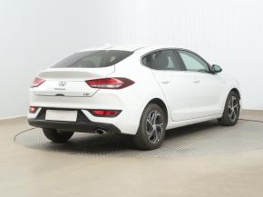 Hyundai i30 Fastback  1.5 T-GDI MHEV 