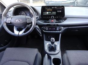 Hyundai i30 Fastback  1.5 T-GDI MHEV 