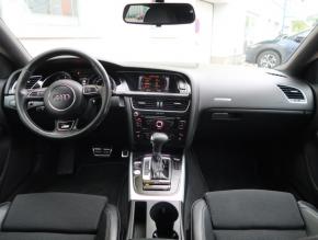 Audi A5  2.0 TDI S-Line 