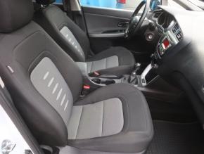 Kia Ceed  1.6 CRDi 