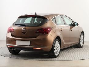 Opel Astra  1.4 T 