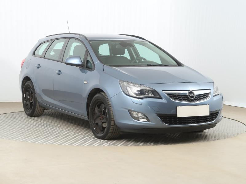 Opel Astra  2.0 CDTI