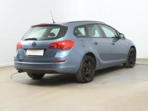 Opel Astra  2.0 CDTI 