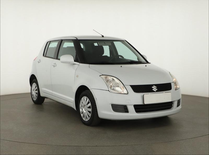 Suzuki Swift  1.3 i