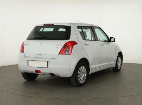 Suzuki Swift  1.3 i 